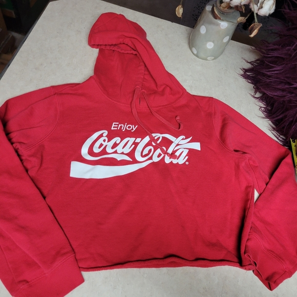 Coca Cola Tops - Coca Cola women size XL cropped coca red white logo